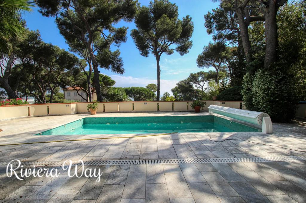 8 room villa in Saint-Jean-Cap-Ferrat, photo #4, listing #95723502