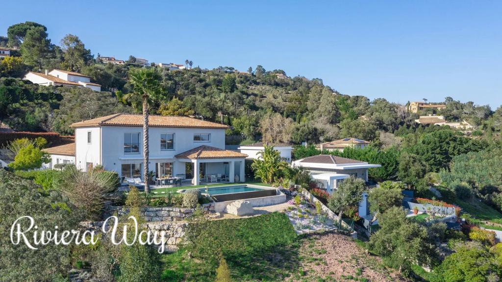 8 room villa in Les Adrets-de-l'Estérel, photo #1, listing #105921858