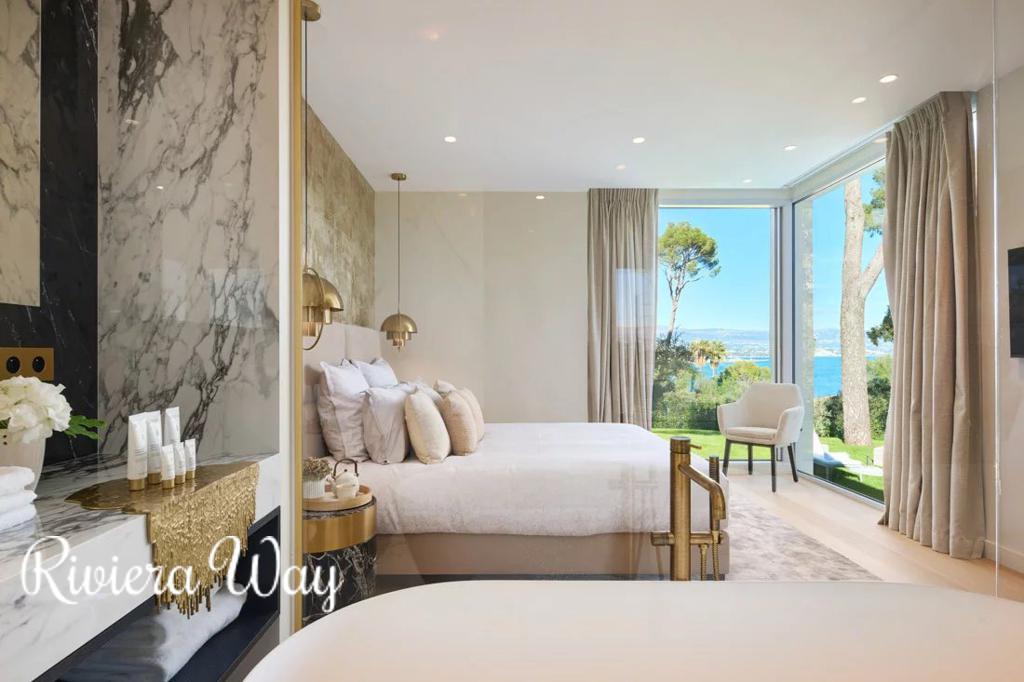6 room villa in Cap d'Antibes, photo #3, listing #105088746