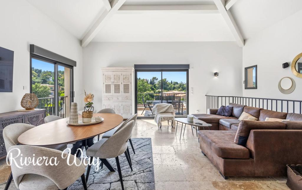 4 room villa in Valbonne, photo #6, listing #102719022