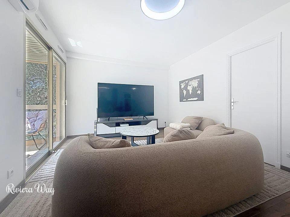2 room apartment in Cannes, photo #6, listing #107013102