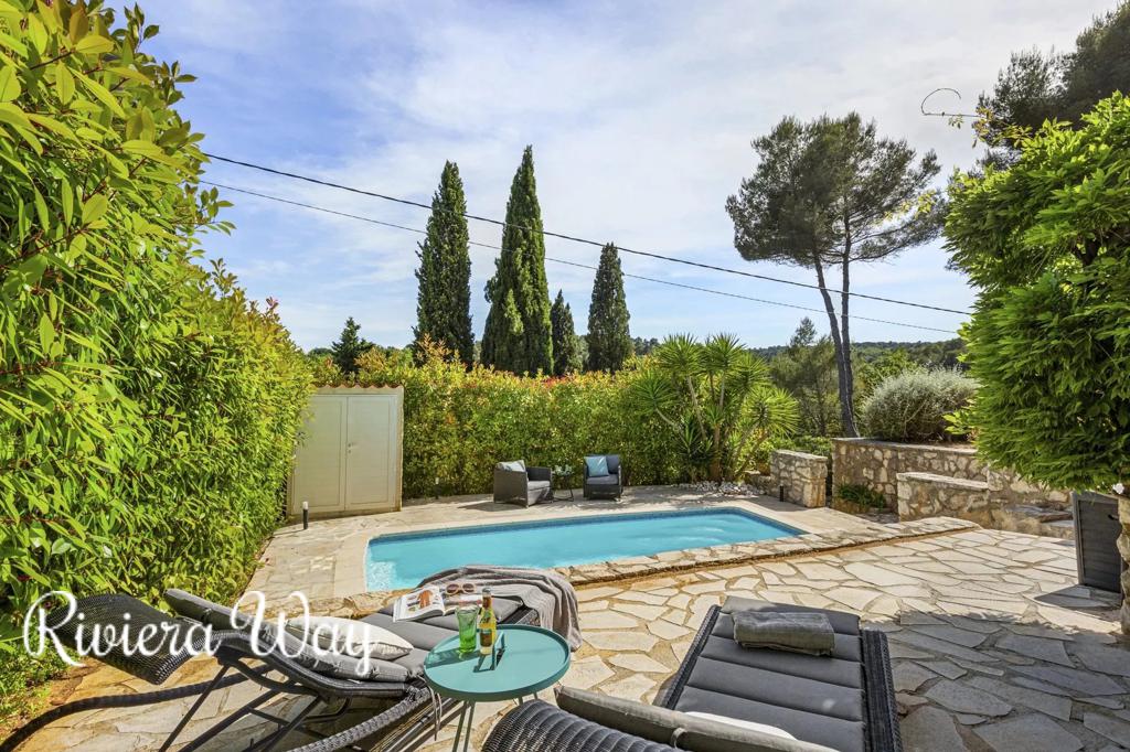 7 room villa in Tourrettes-sur-Loup, photo #10, listing #103498122