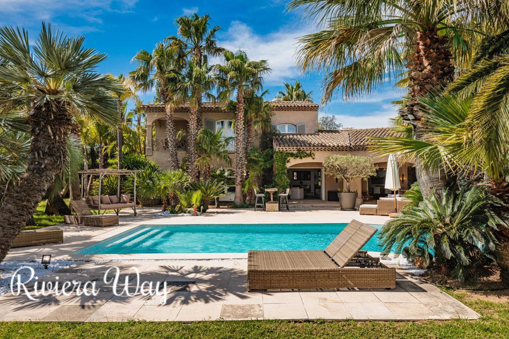 6 room villa in Grimaud, photo #6, listing #104480670