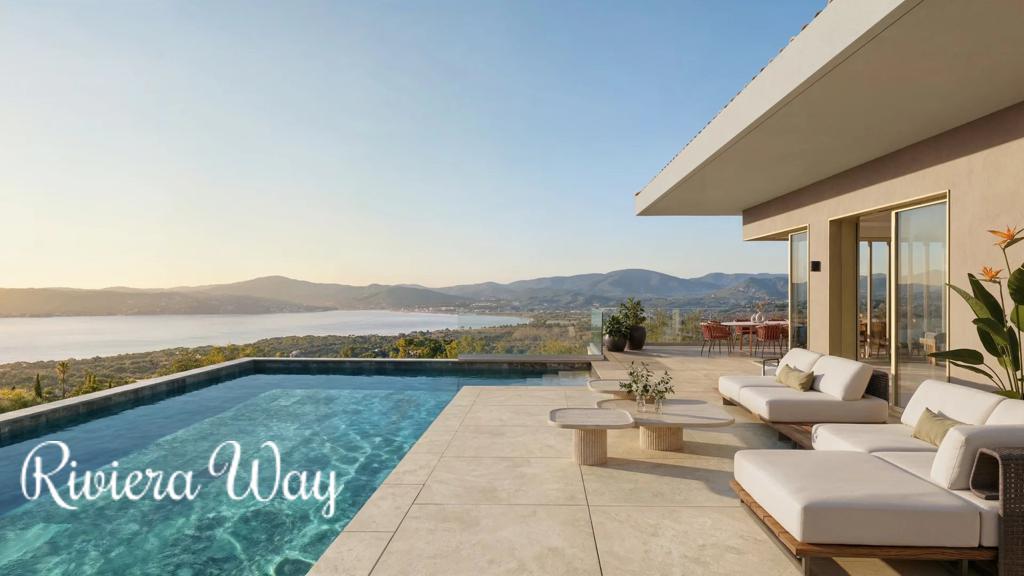 7 room villa in Grimaud, photo #2, listing #106361010