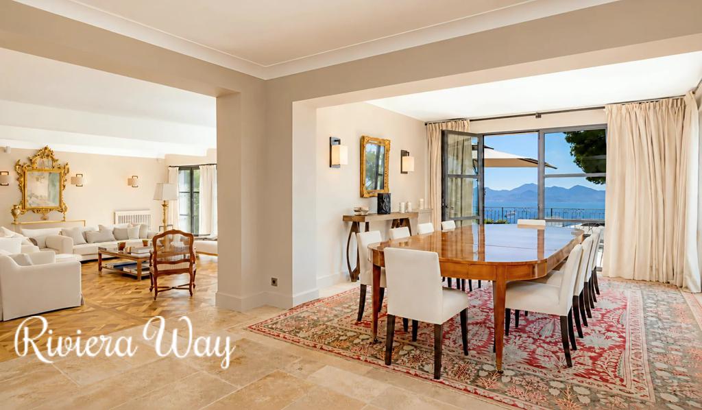 14 room villa in Cannes, photo #5, listing #106570044