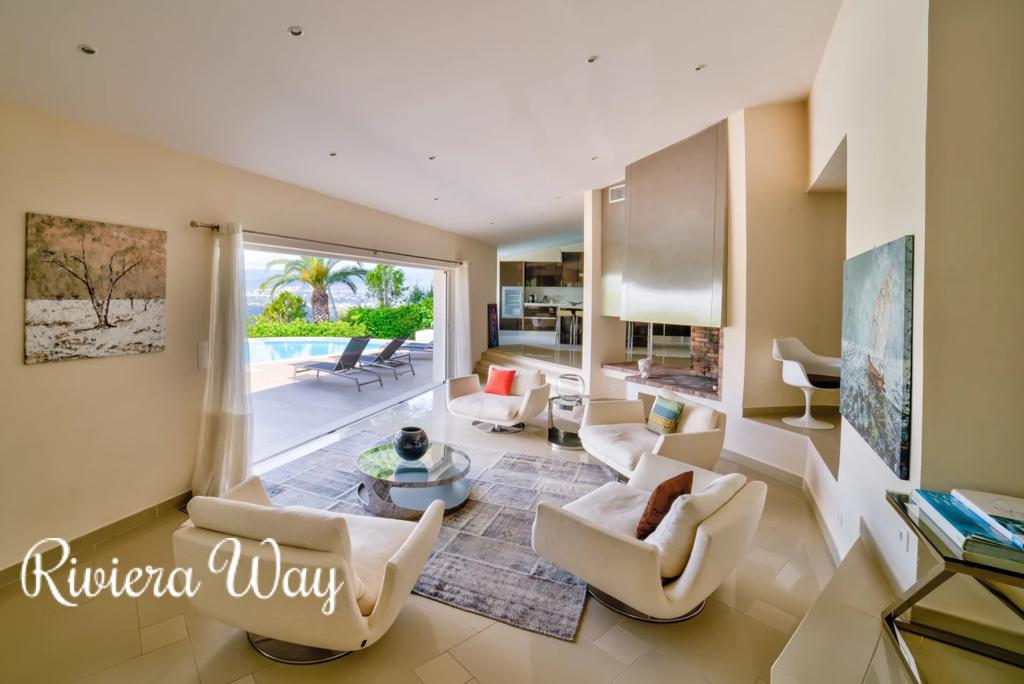 8 room villa in Muan-Sarthe, photo #9, listing #98811384