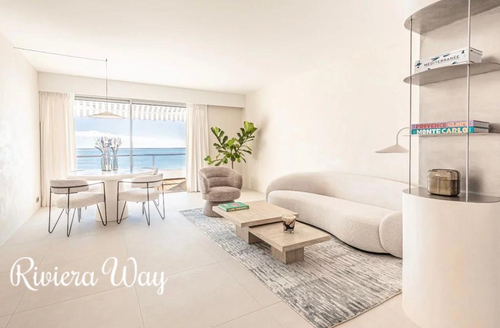 3 room apartment in Cannes, photo #7, listing #104433042