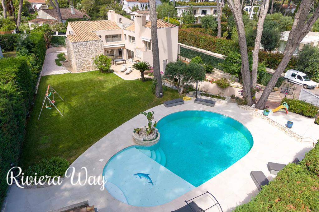 5 room villa in Cap d'Antibes, photo #2, listing #106539258