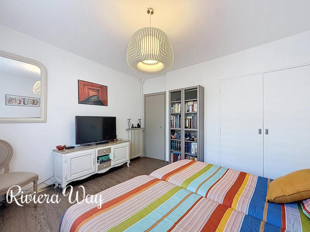 3 room apartment in Le Cannet, photo #7, listing #104007372