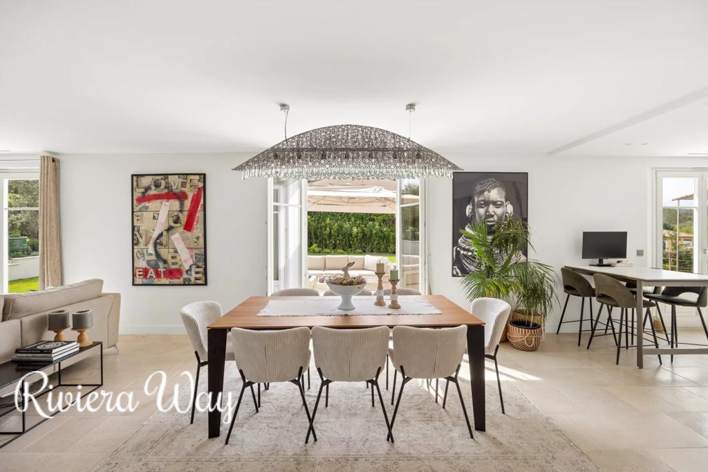5 room villa in Mougins, photo #4, listing #107101806
