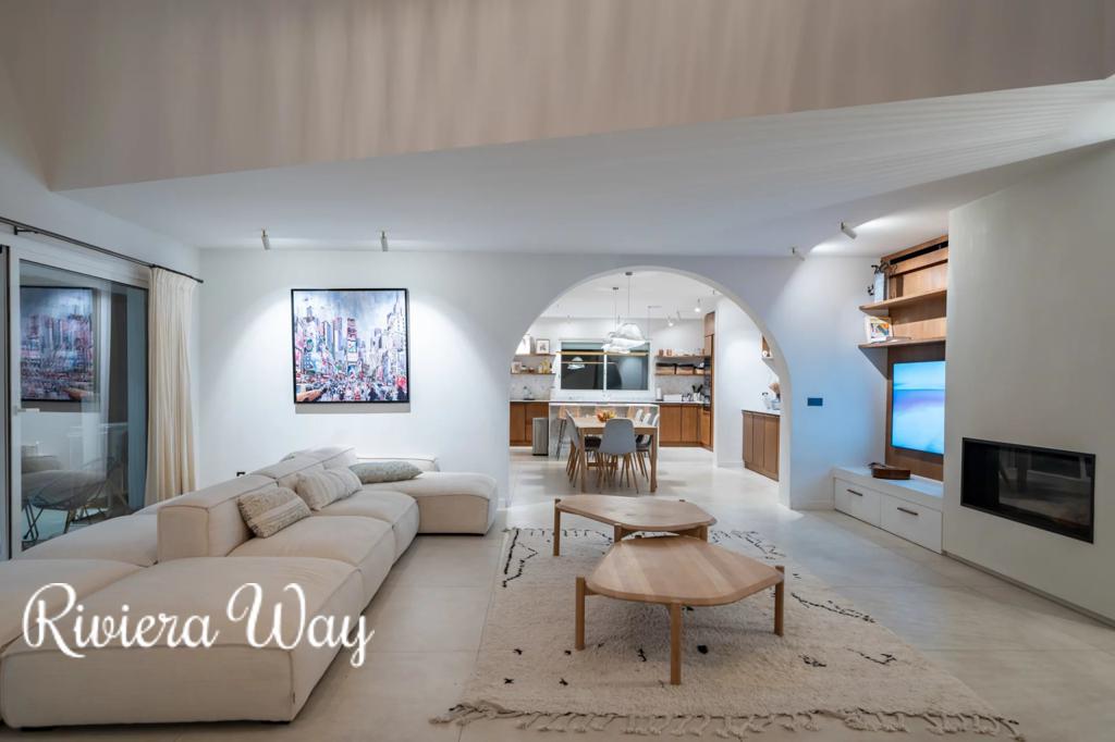Villa in Valbonne, photo #8, listing #106364748