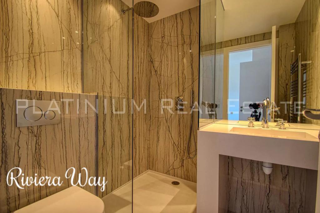 6 room villa in Le Cannet, photo #3, listing #95875038