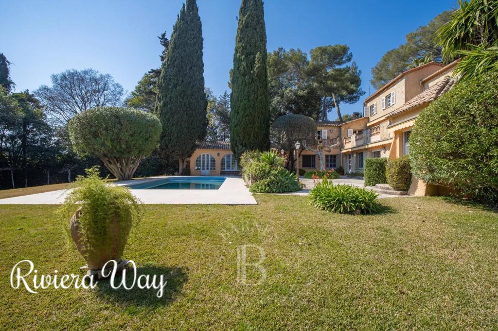 6 room villa in Antibes, photo #10, listing #87505068