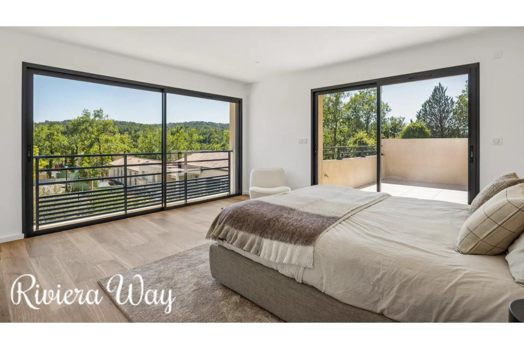 6 room villa in Fayence, photo #5, listing #100230144
