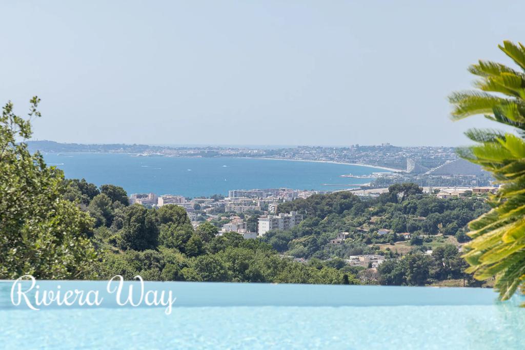 7 room villa in Cagnes-sur-Mer, photo #3, listing #103617066