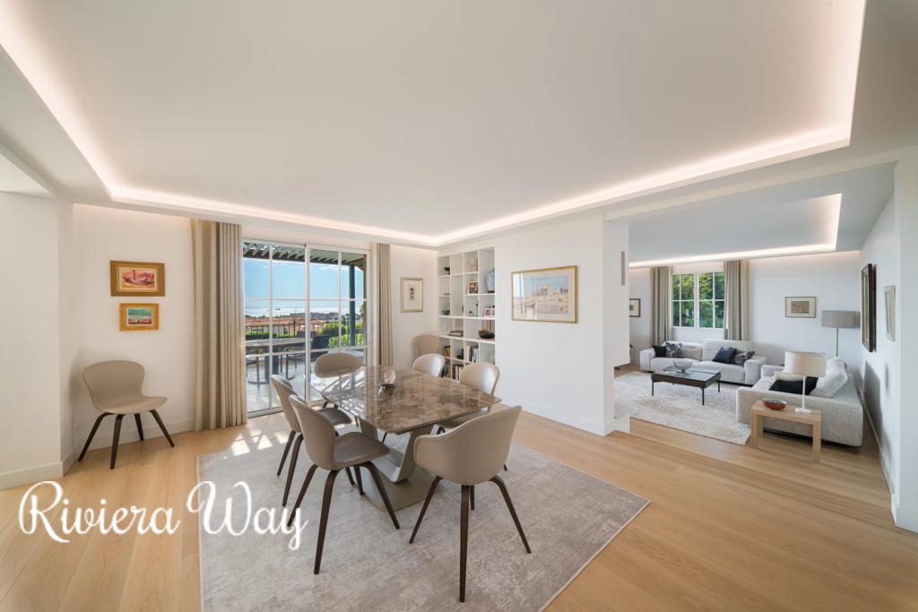 9 room villa in Cannes, photo #6, listing #107162034
