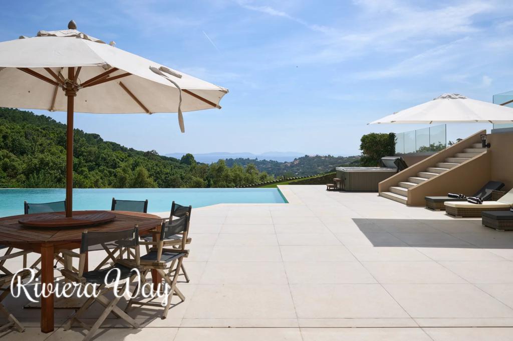 9 room villa in La Croix-Valmer, photo #5, listing #103323528