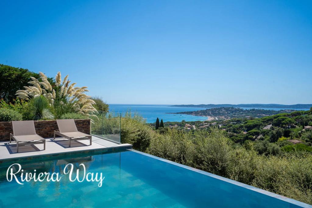 7 room villa in Sainte-Maxime, photo #2, listing #107076060