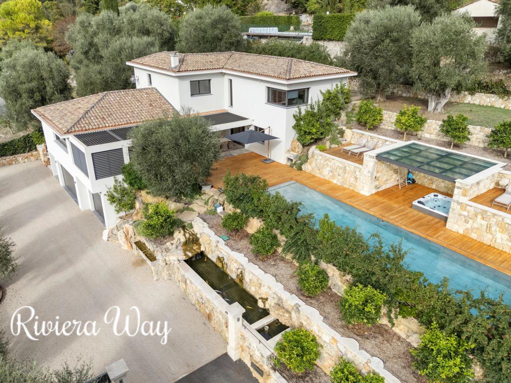 7 room villa in Mougins, photo #1, listing #104262984