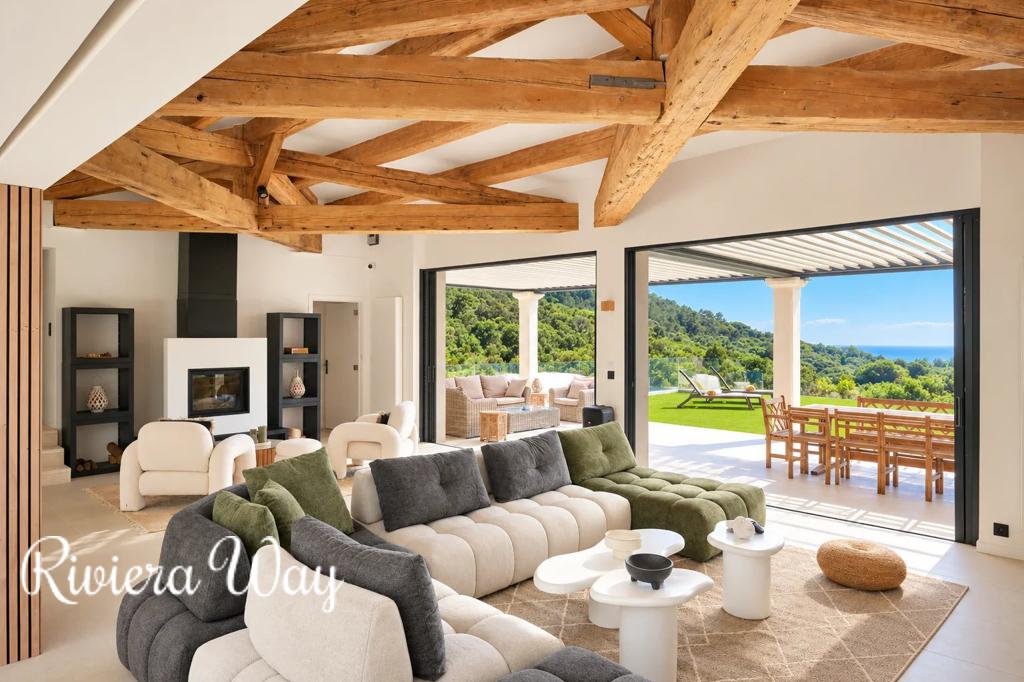 9 room villa in La Croix-Valmer, photo #9, listing #103323528
