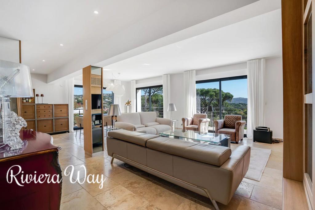 5 room villa in Sainte-Maxime, photo #6, listing #106329006
