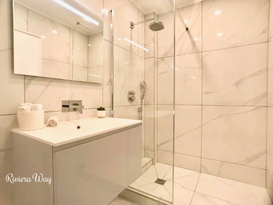 3 room apartment in Golf Juan, photo #6, listing #106488690