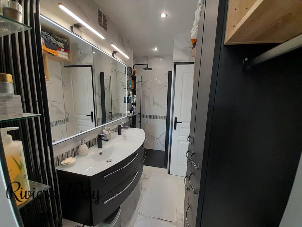 3 room apartment in Cagnes-sur-Mer, photo #1, listing #103435542