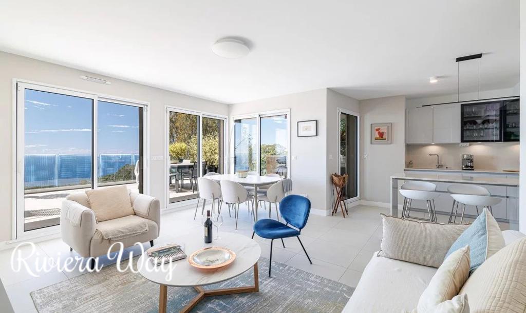 4 room penthouse in Èze, photo #1, listing #103827150