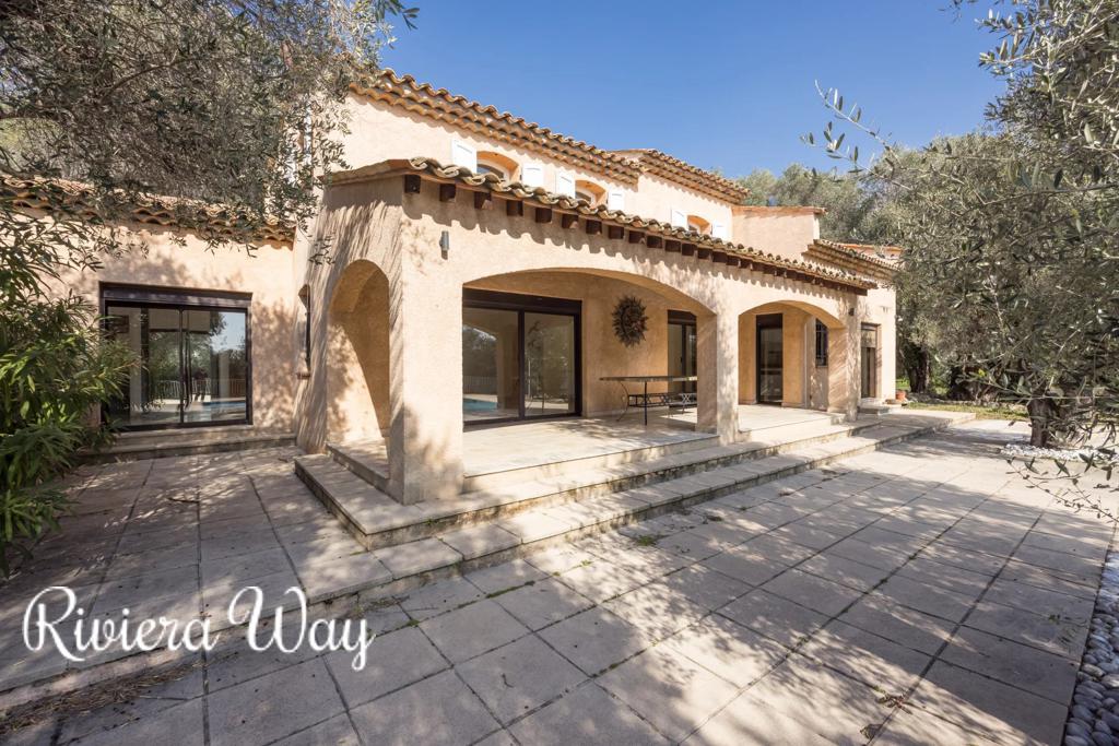 Villa in Mougins, photo #2, listing #105692958