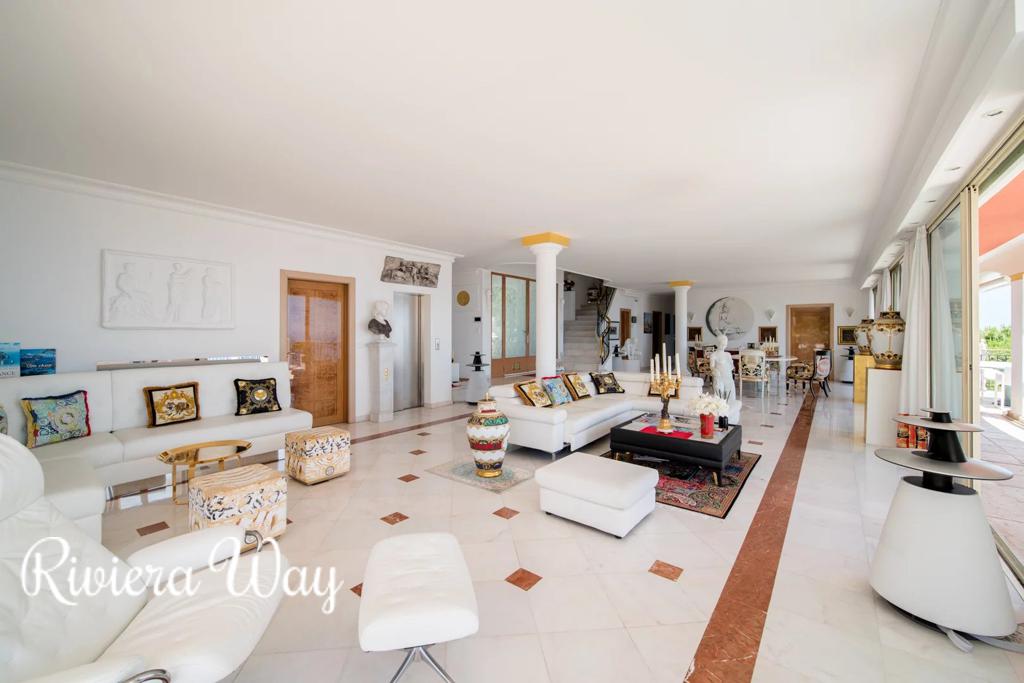 9 room villa in Vallauris, photo #7, listing #106524600