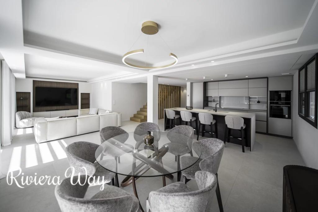 Villa in Cannes, photo #9, listing #104115984