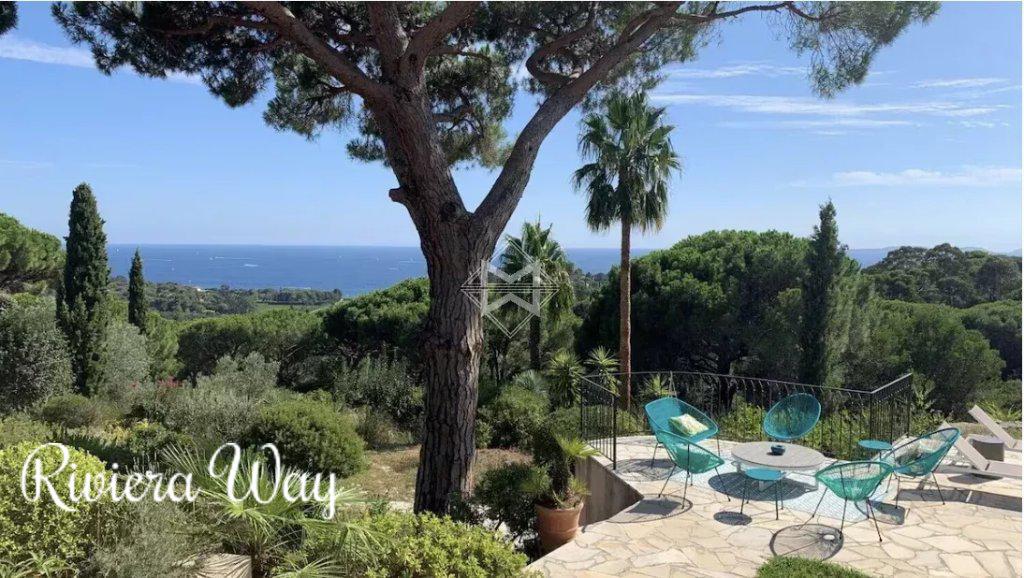 Villa in La Croix-Valmer, 270 m², photo #7, listing #104698104