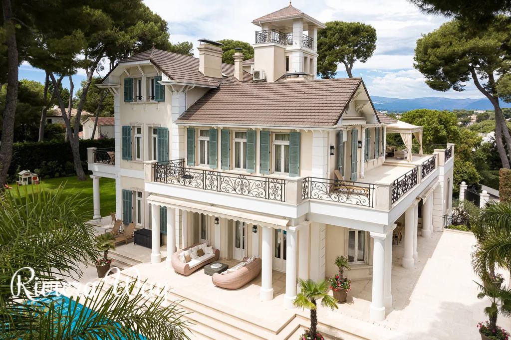 19 room villa in Cap d'Antibes, photo #7, listing #99937656