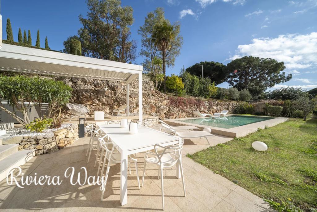 6 room villa in Cannes, photo #10, listing #101953866