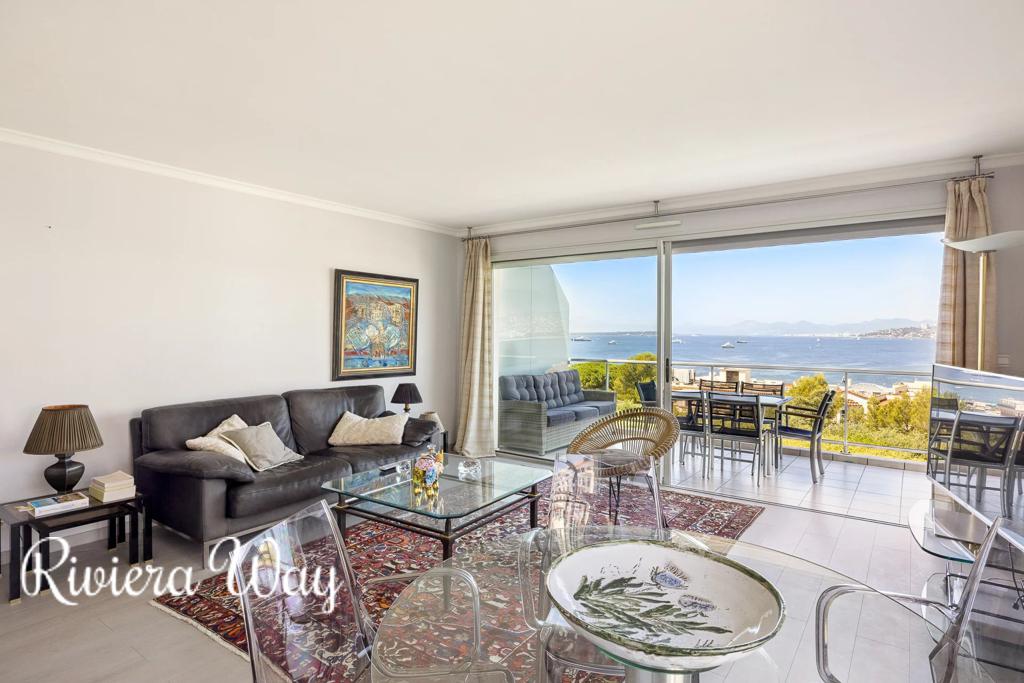 3 room apartment in Cap d'Antibes, photo #3, listing #103735380
