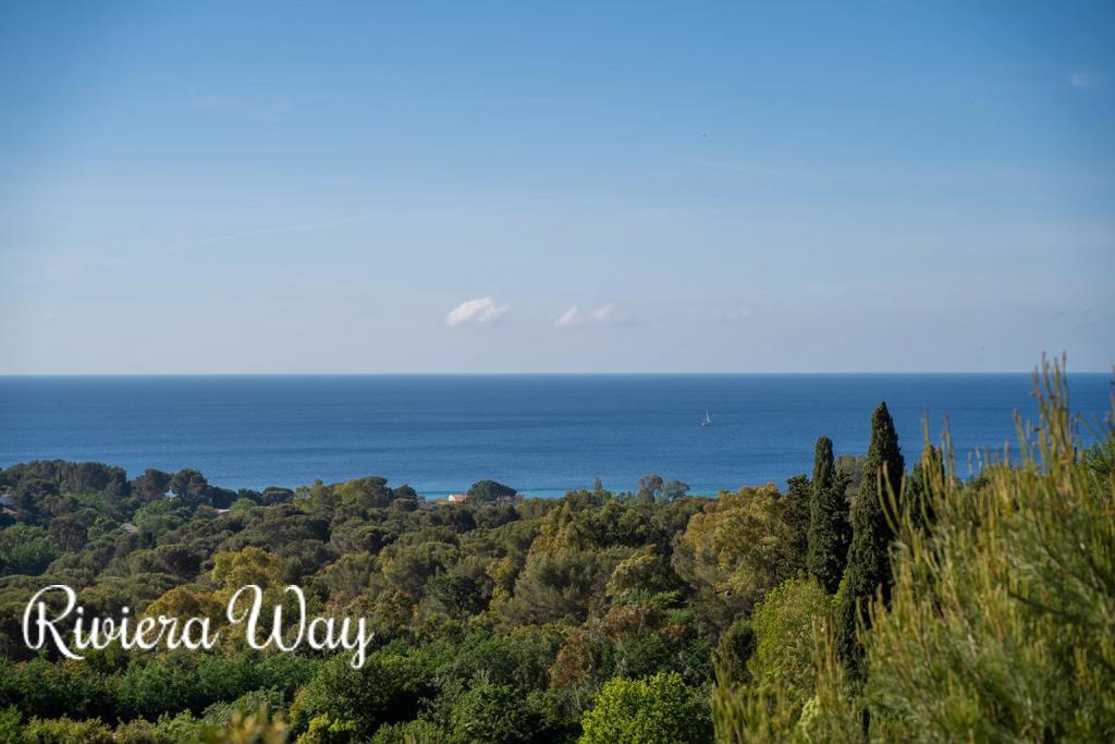 4 room villa in La Croix-Valmer, photo #3, listing #106261722