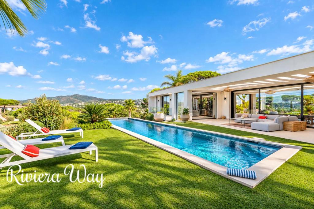 7 room villa in Sainte-Maxime, photo #3, listing #107086266