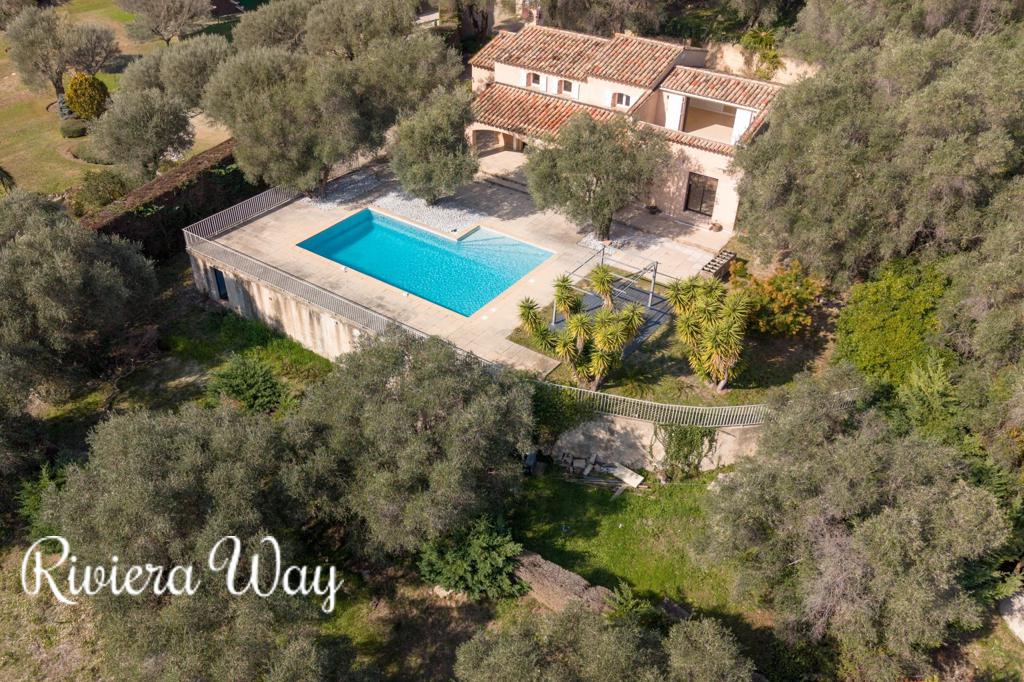 Villa in Mougins, photo #3, listing #105692958