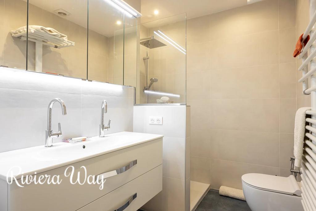 3 room apartment in Cannes, photo #10, listing #105455280