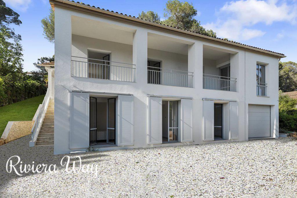 Villa in Mougins, 243 m², photo #3, listing #104271552