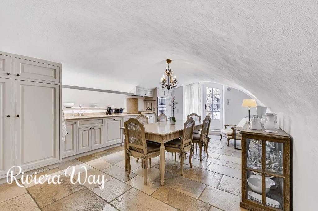 3 room villa in Mougins, photo #2, listing #105949116