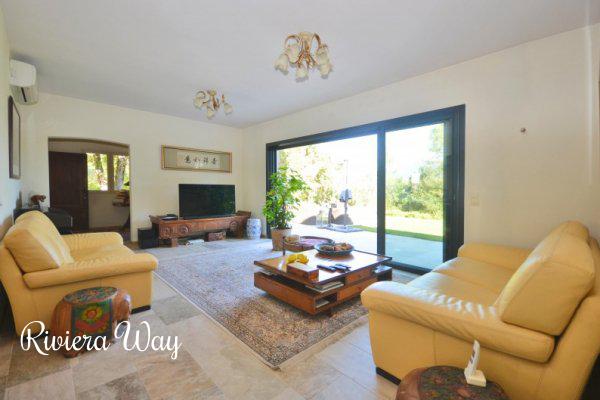 7 room villa in Valbonne, 234 m², photo #10, listing #76950132