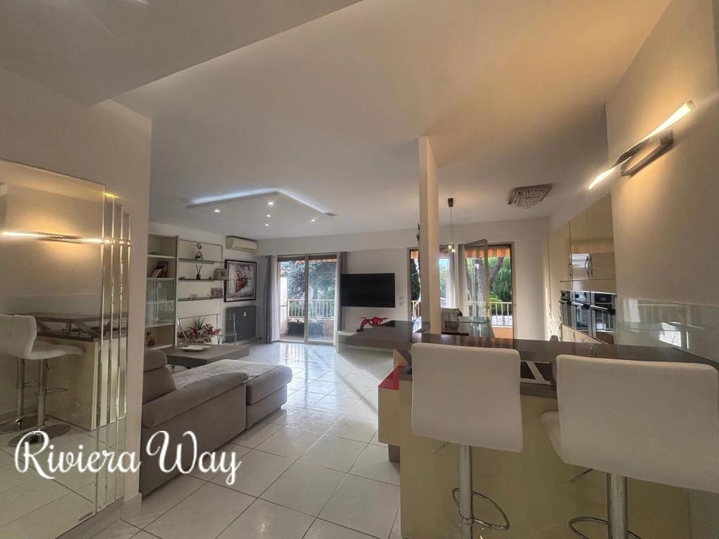 3 room apartment in Antibes, photo #6, listing #104679162