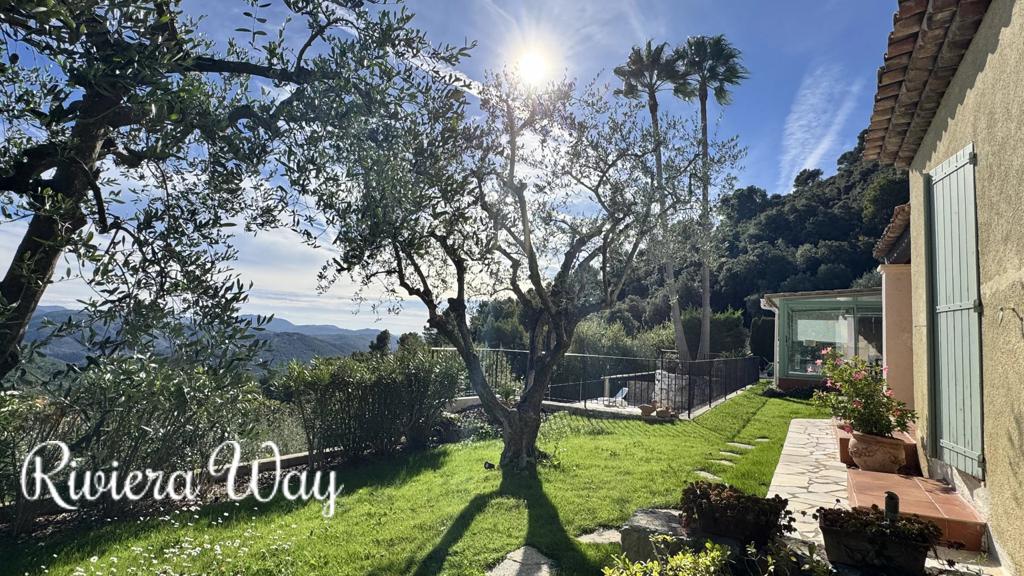 5 room villa in Le Tignet, photo #1, listing #90276186