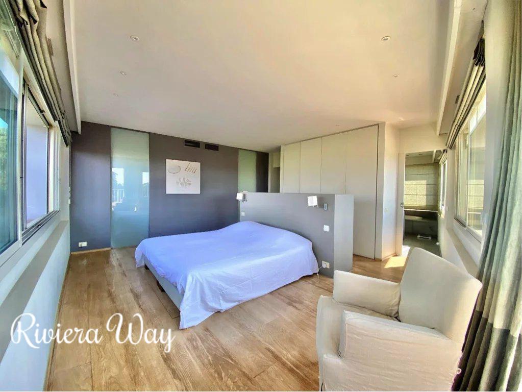 4 room apartment in Cap d'Antibes, photo #5, listing #91046844