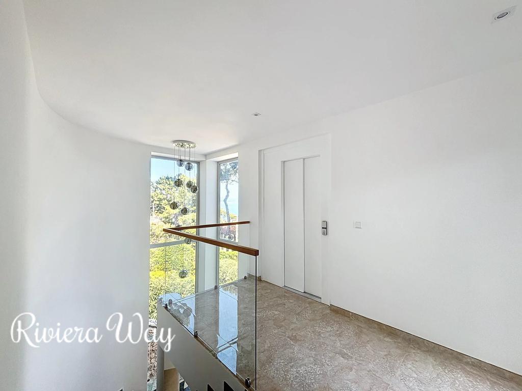 4 room villa in Cap d'Antibes, photo #2, listing #96118218
