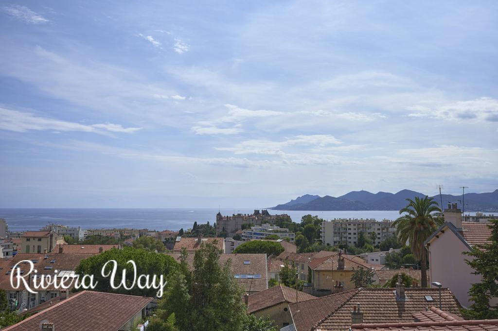 5 room villa in Cannes, photo #10, listing #85277808