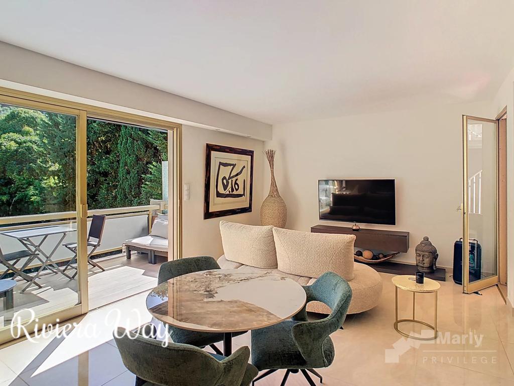 3 room apartment in Cannes, photo #3, listing #104082006