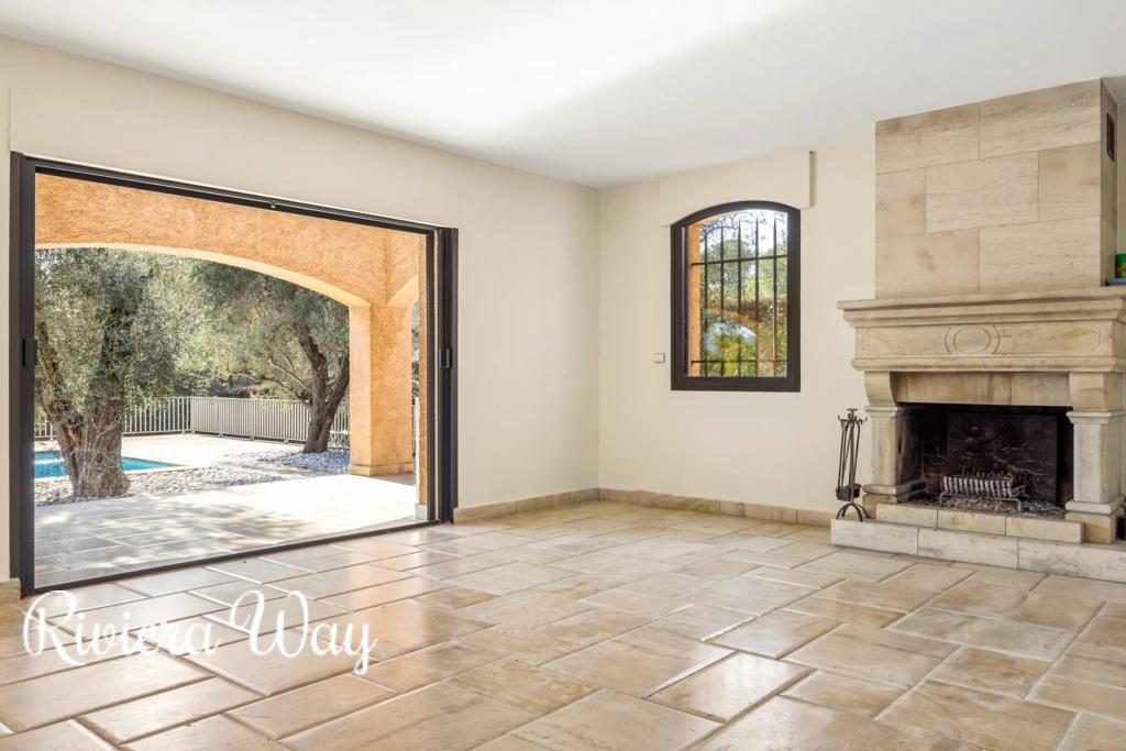 Villa in Mougins, photo #4, listing #105692958