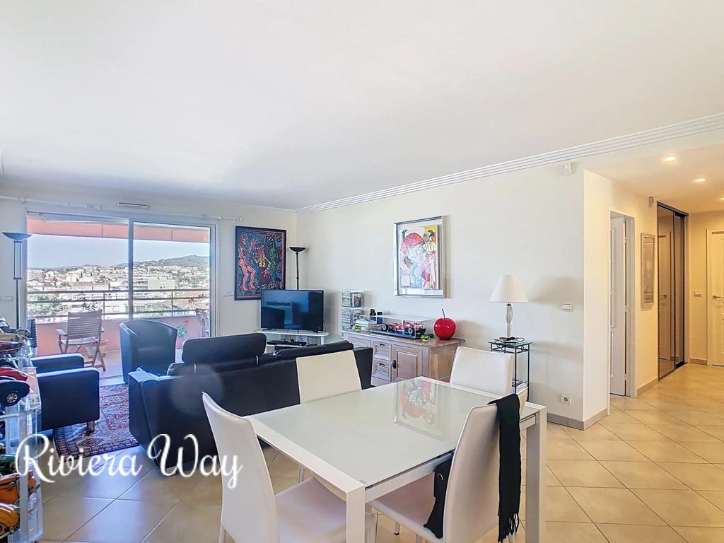 3 room apartment in Cannes, photo #7, listing #102762954